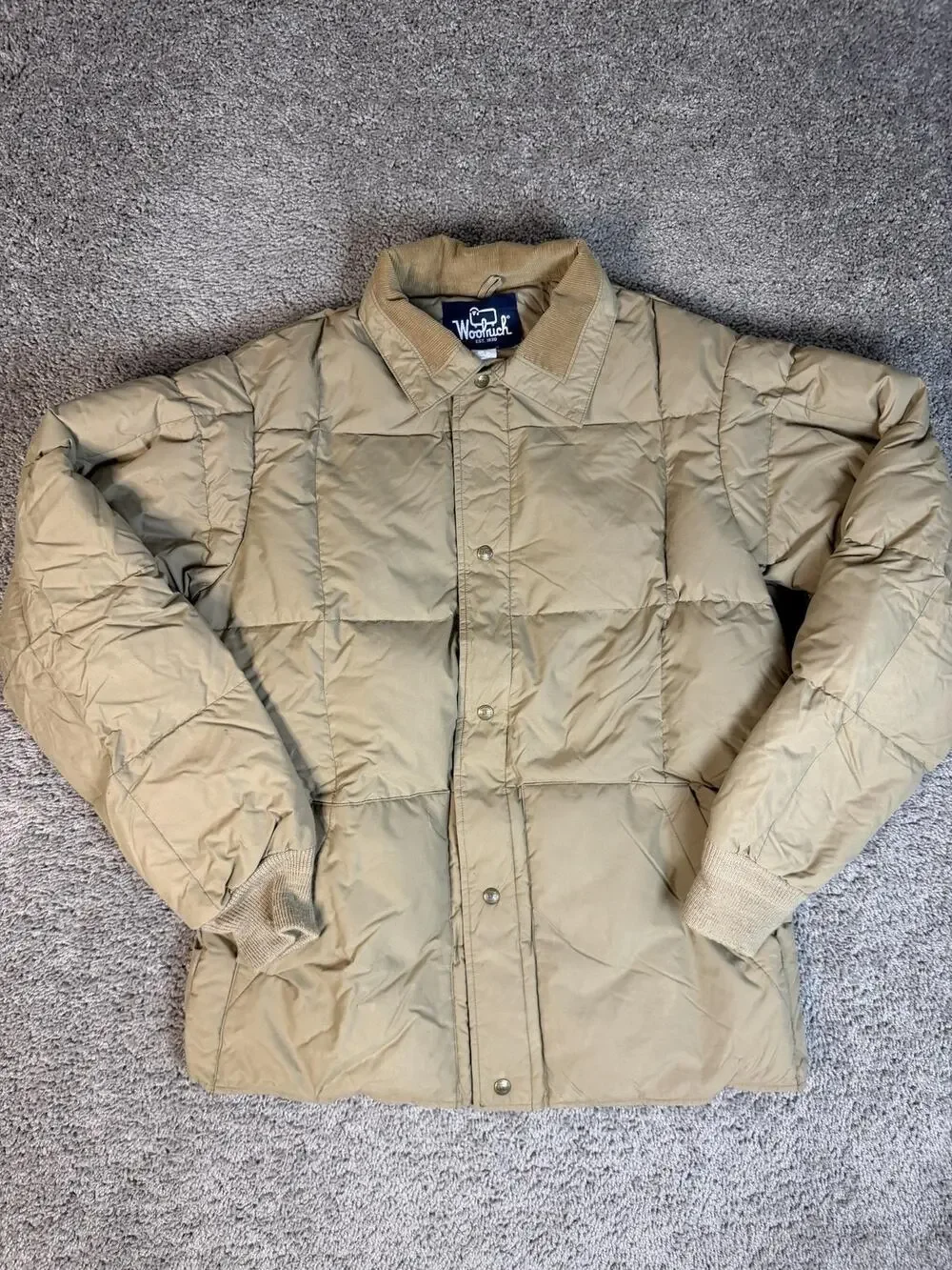 Vintage Woolrich Jacket Mens L Beige Down Puffer Collared Insulated Snap Pockets